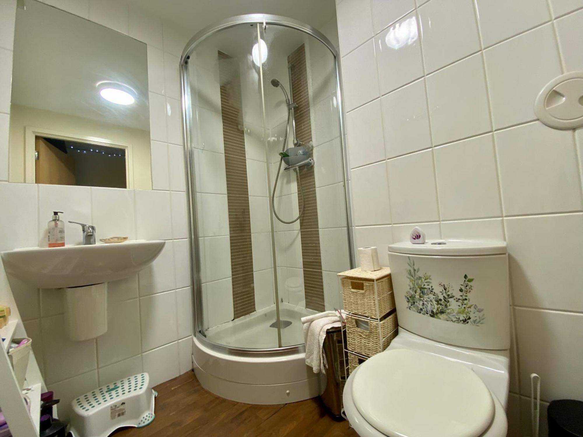 Lovely Double Room With Private Bathroom And Double Room With Shared Toilet & Parking Free Edimburgo Exterior foto